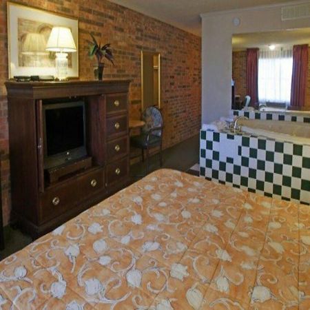 Americas Best Value Inn And Suites North Farmers Branch Luaran gambar