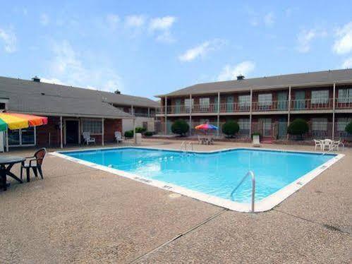 Americas Best Value Inn And Suites North Farmers Branch Luaran gambar